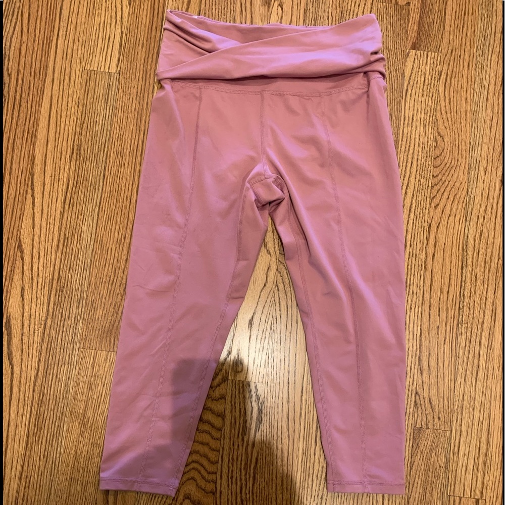 HP: FREE PEOPLE: FP Movement Cropped Leggings: ON SALE